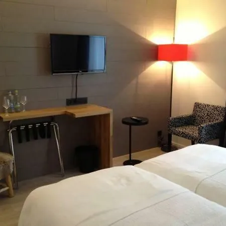 Au Coin De La Rue Guest house